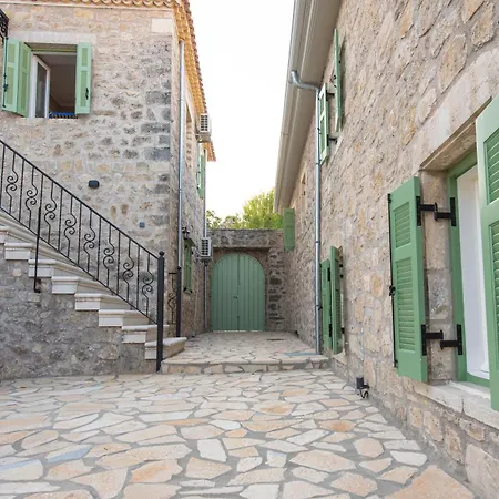 Dervisia Stone House 2