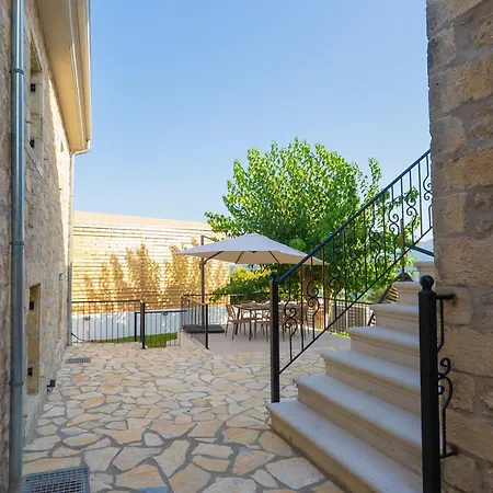 Dervisia Stone House 2 *
