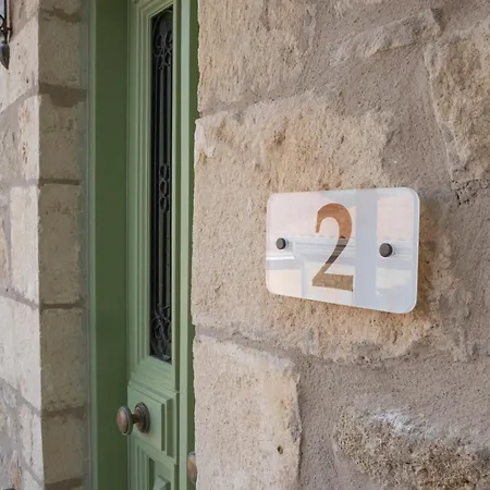 Dervisia Stonehouse 2 شقة Lazaráta